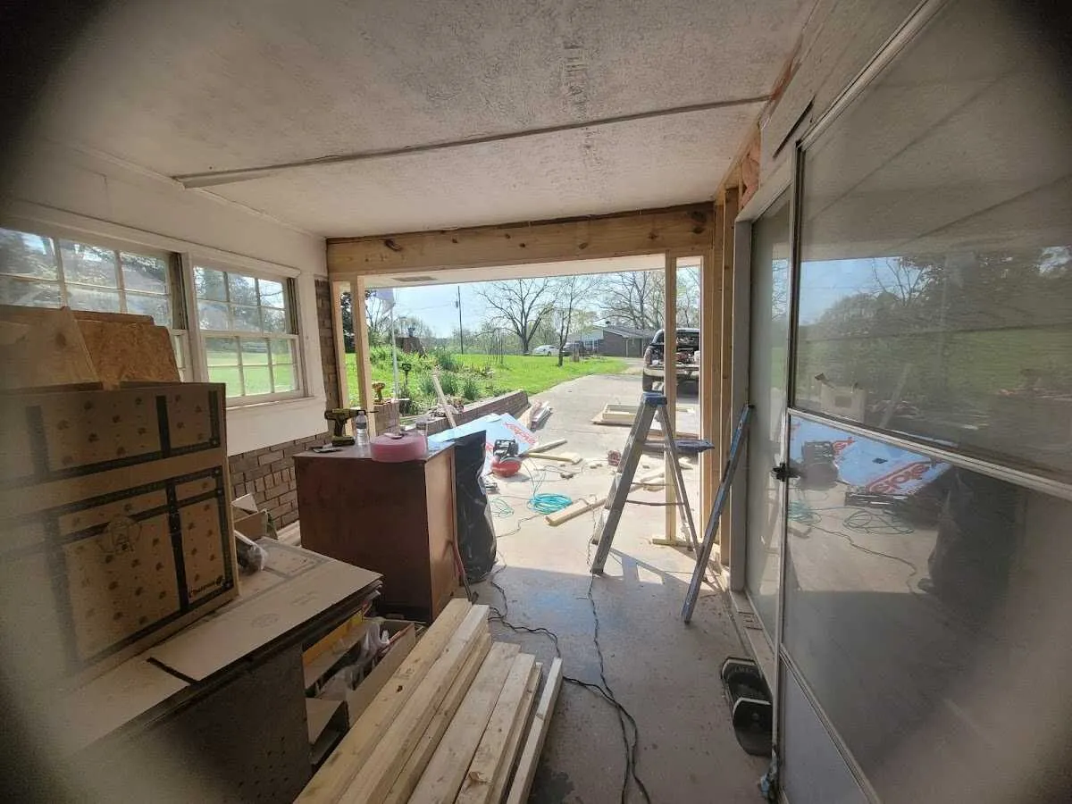 Air movers and dehumidifier for Water Mitigation Services in Homeland